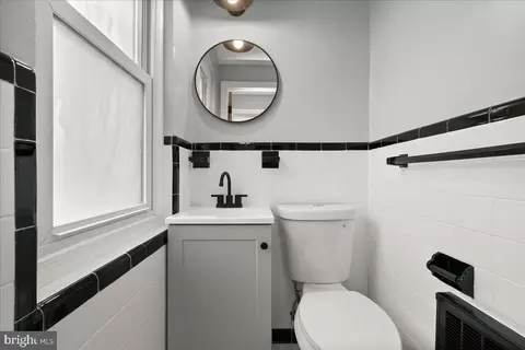 Bath - 803 Malcolm Dr, Silver Spring, MD 20901 photo 1 of 5