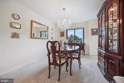 Dining - 15100 Interlachen Dr #4-526, Silver Spring, MD 20906 photo 3 of 5