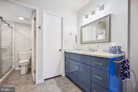 Bath - 15100 Interlachen Dr #4-526, Silver Spring, MD 20906 photo 3 of 3