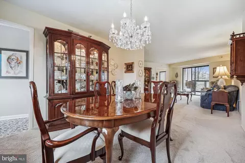 Dining - 15100 Interlachen Dr #4-526, Silver Spring, MD 20906 photo 2 of 5