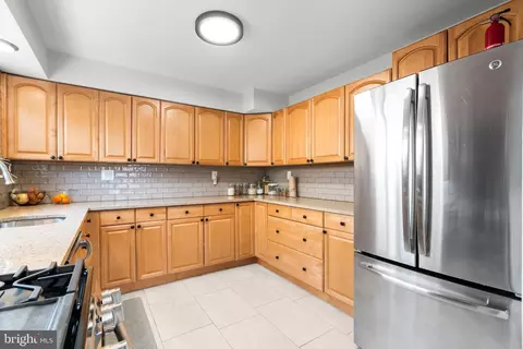 Kitchen - 609 Perth Pl, Silver Spring, MD 20901 photo 1 of 5