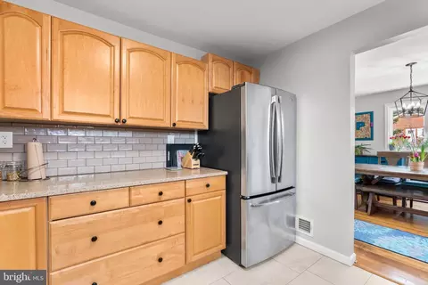 Kitchen - 609 Perth Pl, Silver Spring, MD 20901 photo 5 of 5