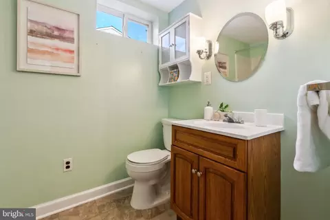 9016 Walden Rd, Silver Spring, MD 20901 photo 29