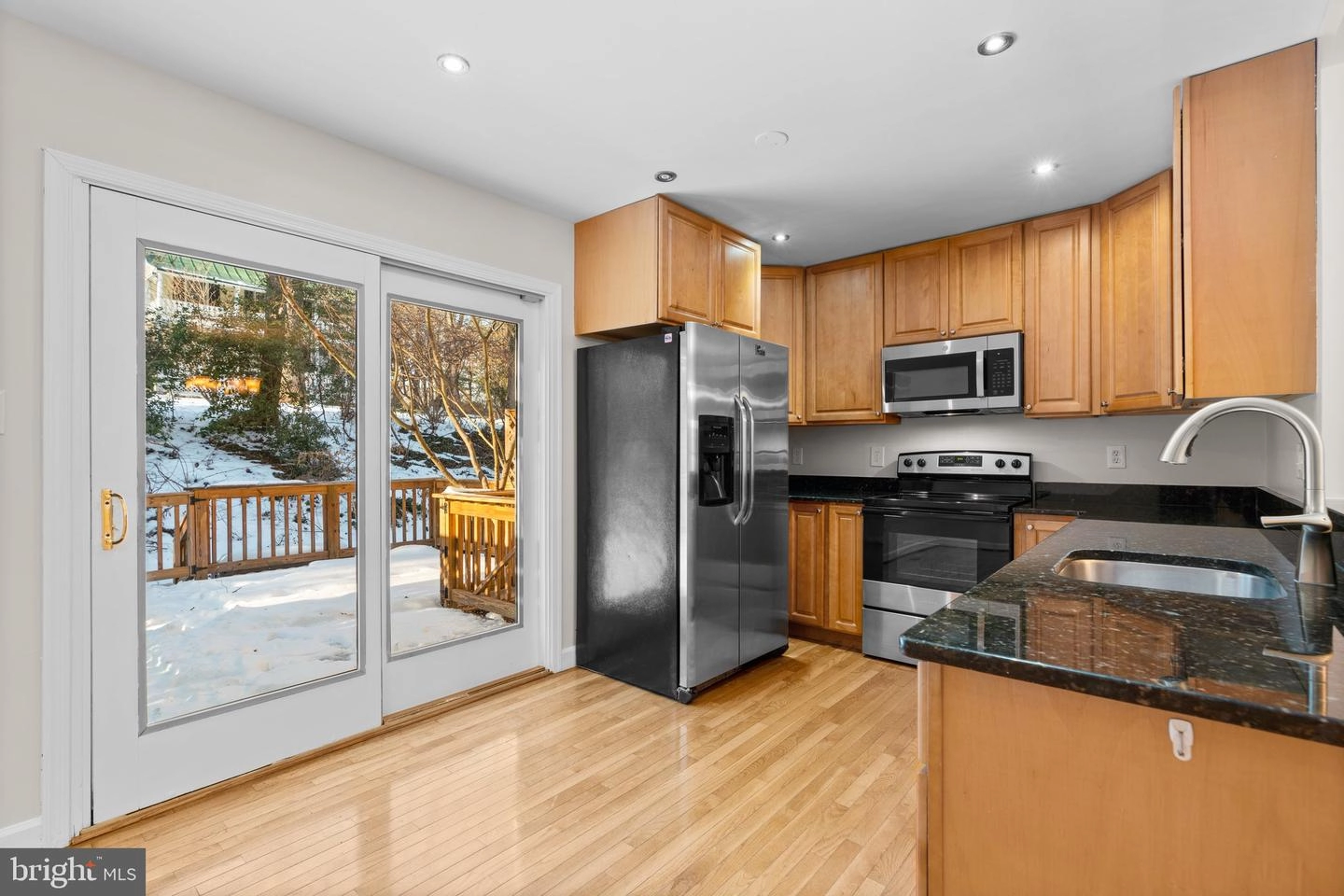 26 Kinsman View Cir, Silver Spring, MD 20901 photo 16