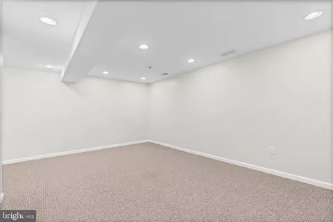 26 Kinsman View Cir, Silver Spring, MD 20901 photo 36