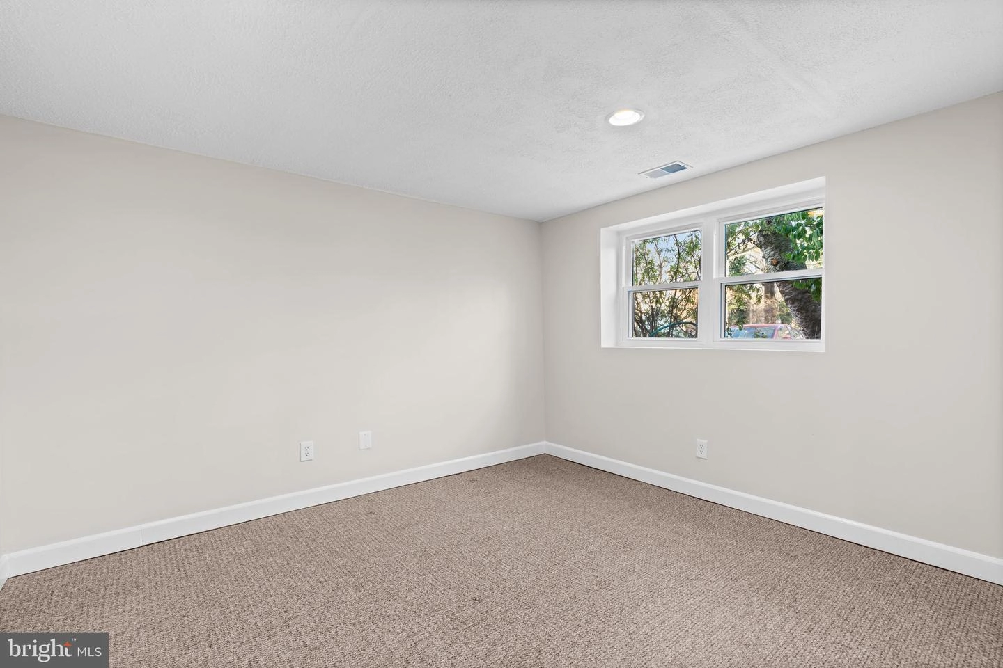 26 Kinsman View Cir, Silver Spring, MD 20901 photo 38
