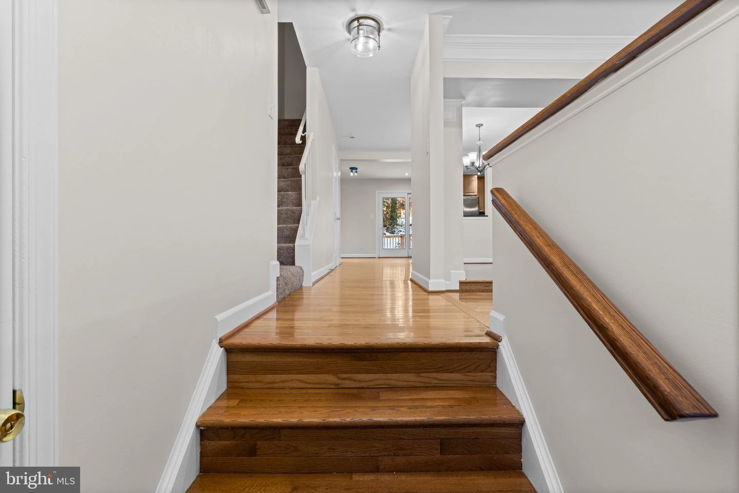26 Kinsman View Cir, Silver Spring, MD 20901 photo 4
