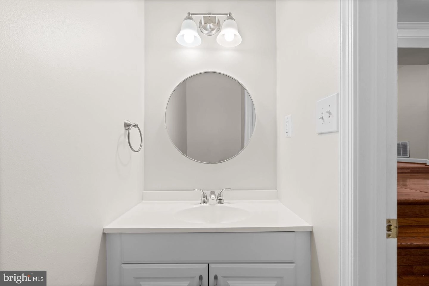 26 Kinsman View Cir, Silver Spring, MD 20901 photo 20