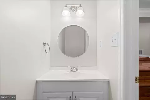 26 Kinsman View Cir, Silver Spring, MD 20901 photo 20