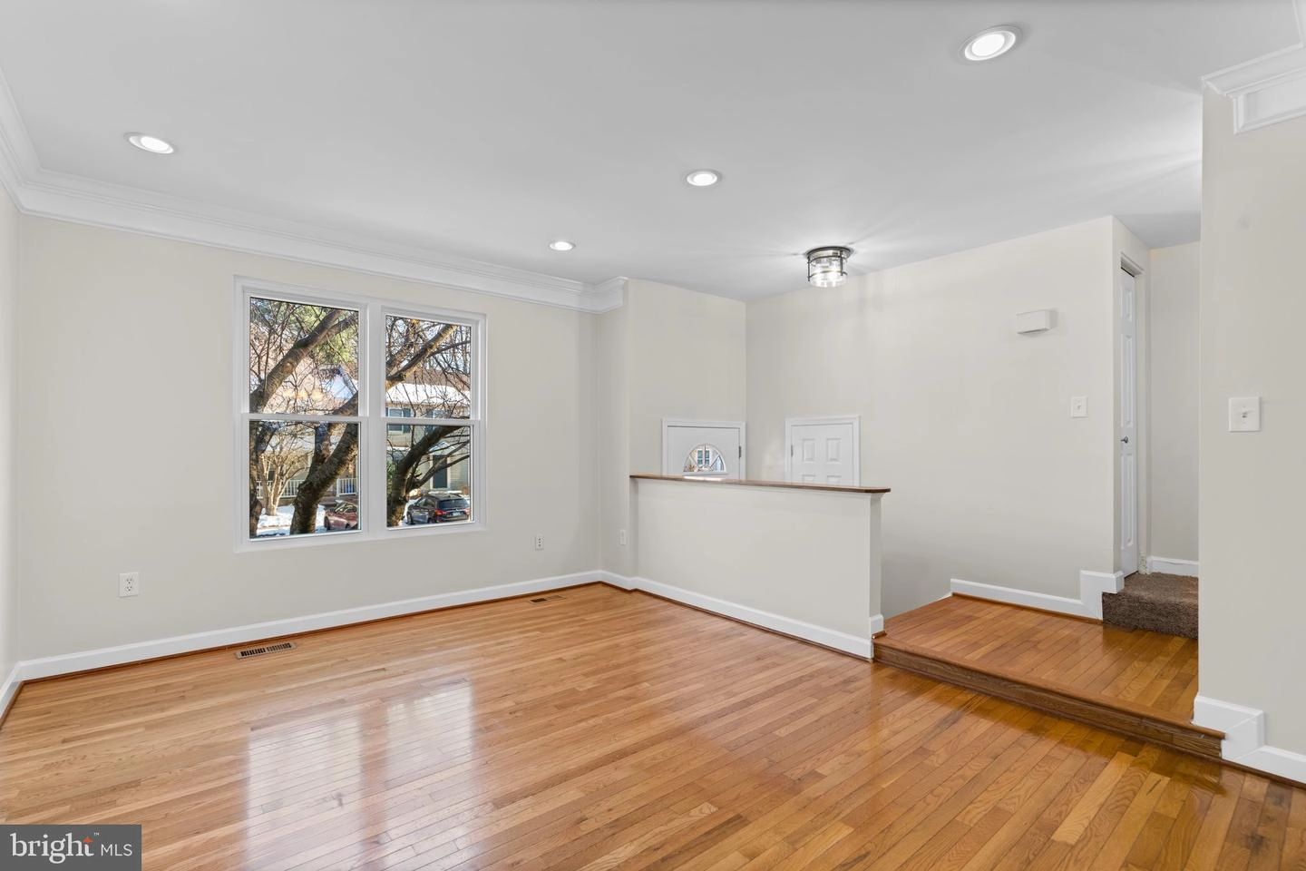26 Kinsman View Cir, Silver Spring, MD 20901 photo 8