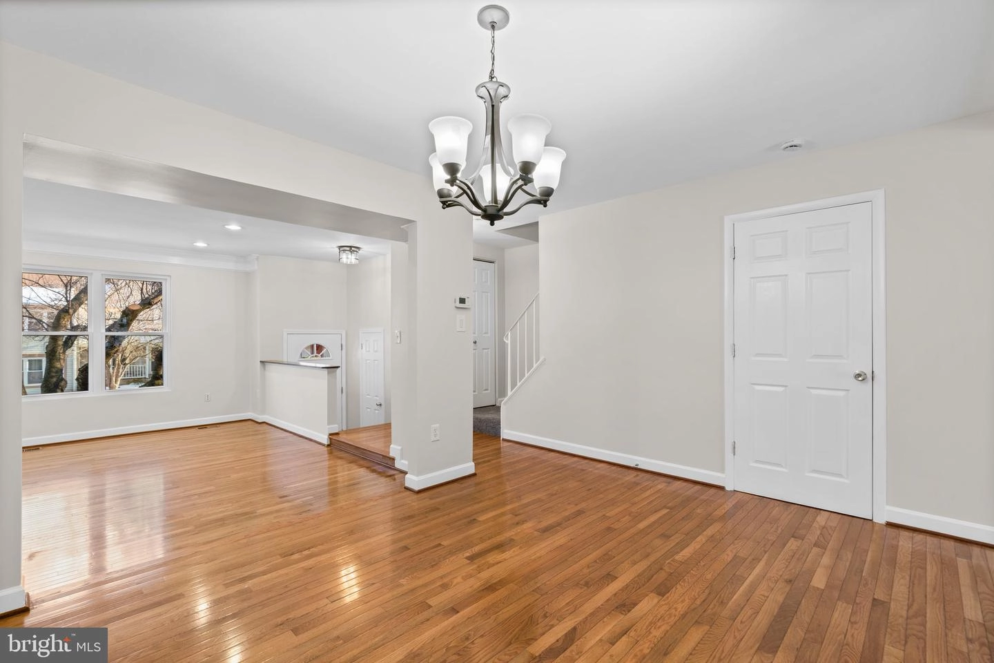 26 Kinsman View Cir, Silver Spring, MD 20901 photo 12