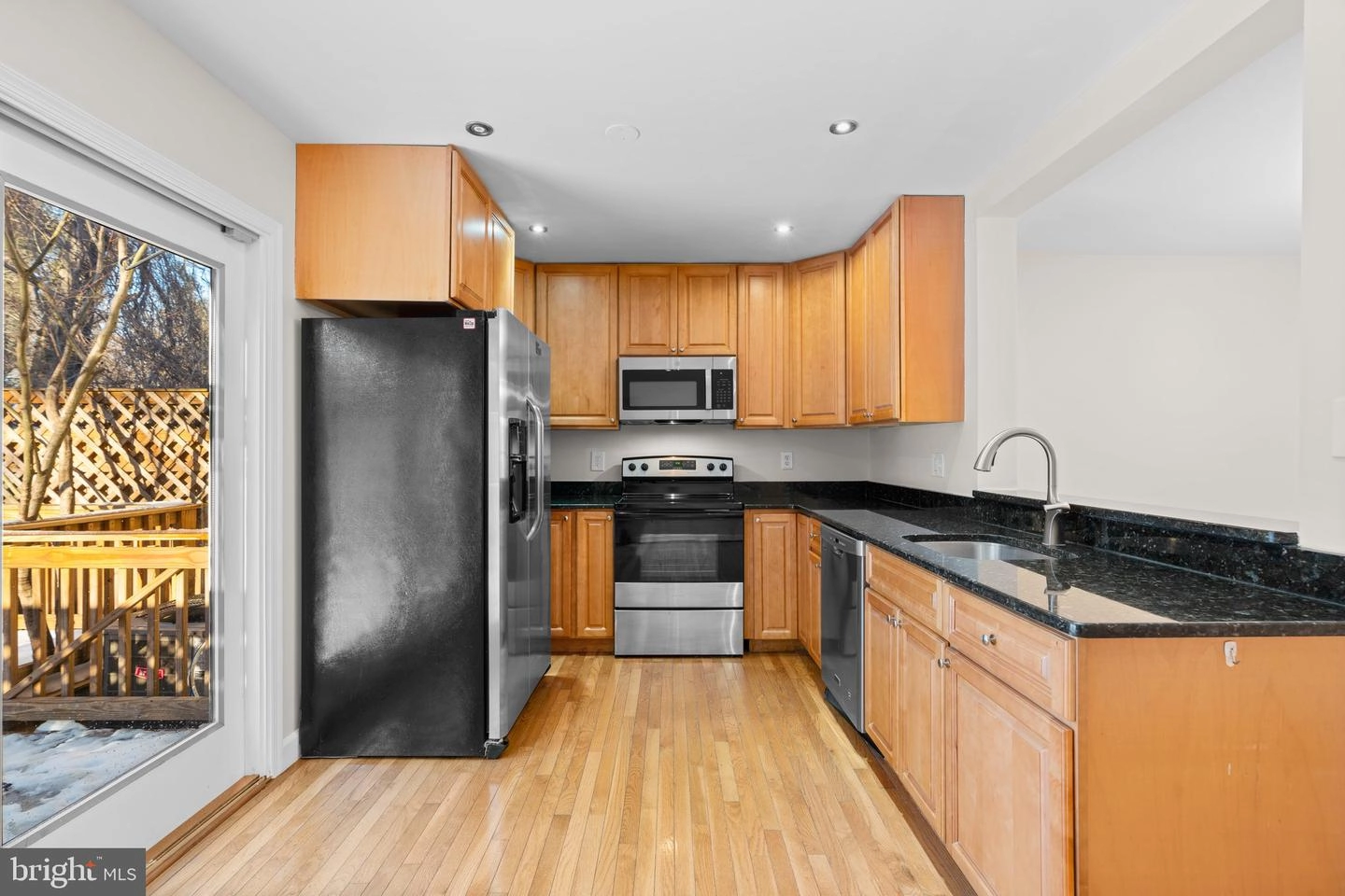 26 Kinsman View Cir, Silver Spring, MD 20901 photo 15