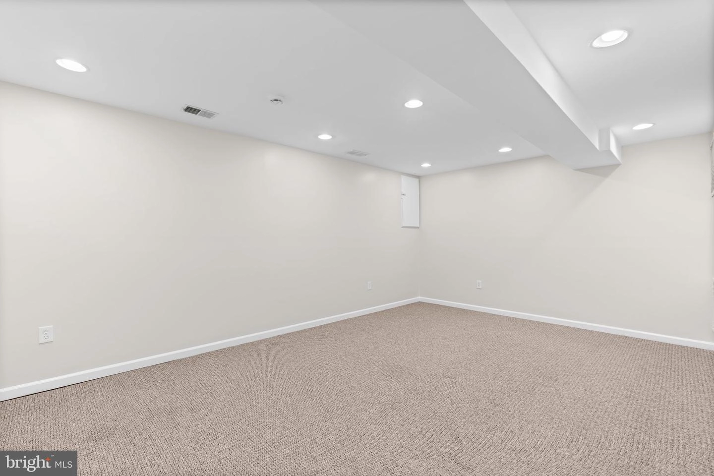 26 Kinsman View Cir, Silver Spring, MD 20901 photo 34