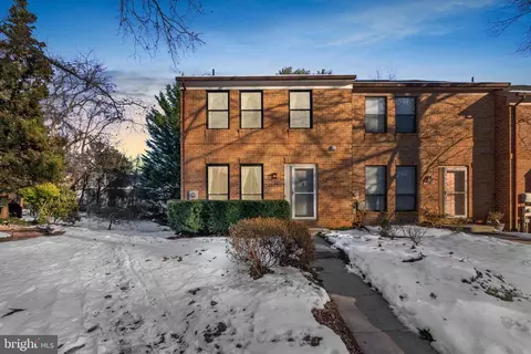 20547 Summersong Ln, Germantown, MD 20874