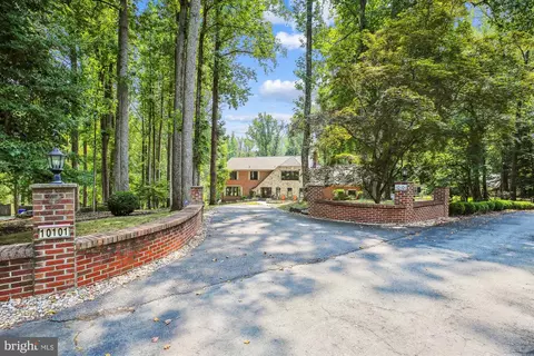 10101 Garden Way, Potomac, MD 20854