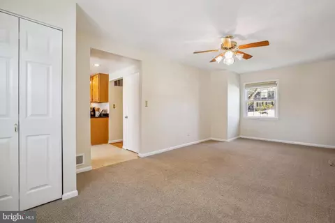 Living - 916 W Nolcrest Dr, Silver Spring, MD 20903 photo 6 of 8