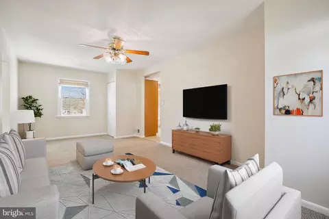 Living - 916 W Nolcrest Dr, Silver Spring, MD 20903 photo 7 of 8