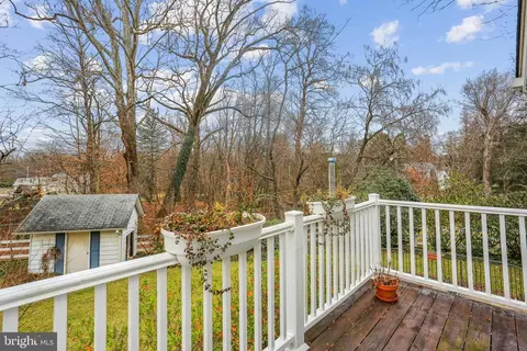 Exterior - 916 W Nolcrest Dr, Silver Spring, MD 20903 photo 8 of 9