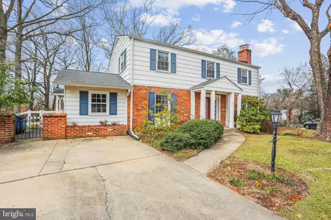 Exterior - 916 W Nolcrest Dr, Silver Spring, MD 20903 photo 2 of 9