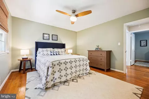 Bedroom - 11310 Mapleview Dr, Silver Spring, MD 20902 photo 2 of 5