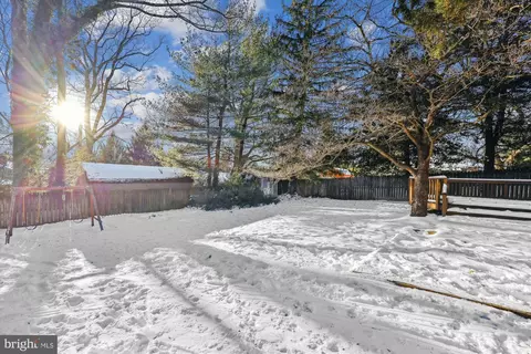 Exterior - 11310 Mapleview Dr, Silver Spring, MD 20902 photo 3 of 5