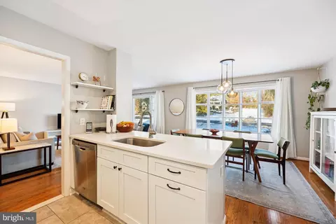 Kitchen - 11310 Mapleview Dr, Silver Spring, MD 20902 photo 5 of 6
