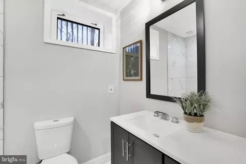 Bath - 9407 Ocala St, Silver Spring, MD 20901 photo 5 of 6