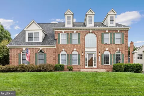 8303 Stedmall Ter, Gaithersburg, MD 20886