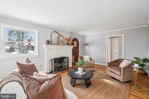 2007 Lansdowne Way, Silver Spring, MD 20910 photo 4