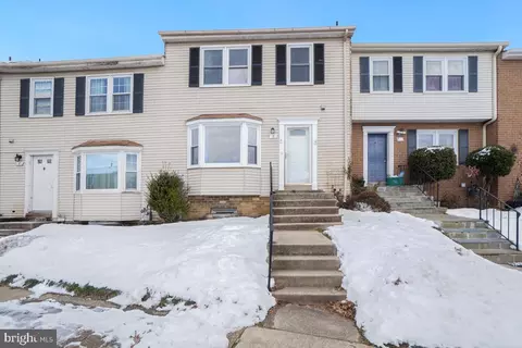 5 Briarstone Ln, Gaithersburg, MD 20877