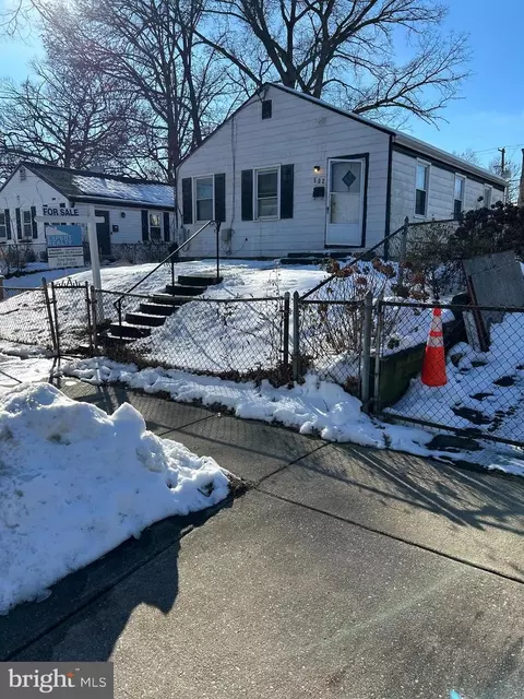 502 Burgundy Dr, Rockville, MD 20850