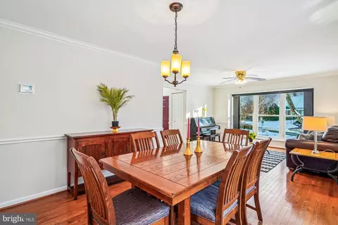 2604 Summer Hill Ct, Silver Spring, MD 20904 photo 10