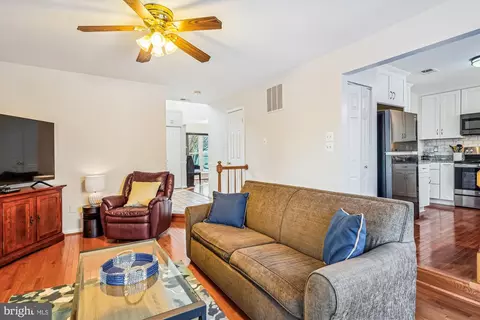 2604 Summer Hill Ct, Silver Spring, MD 20904 photo 12