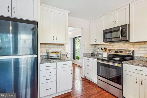 2604 Summer Hill Ct, Silver Spring, MD 20904 photo 15