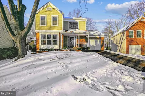 2604 Summer Hill Ct, Silver Spring, MD 20904