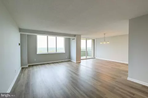 5225 Pooks Hill Rd #1227S, Bethesda, MD 20814
