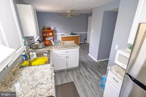 Kitchen - 14244 Castle Blvd #110-80, Silver Spring, MD 20904 photo 3 of 3