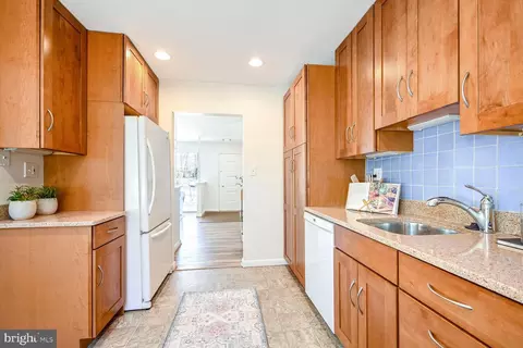 10404 Leslie Ct, Silver Spring, MD 20902 photo 12