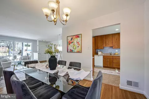 10404 Leslie Ct, Silver Spring, MD 20902 photo 8
