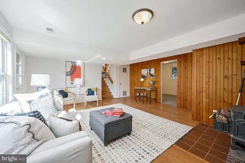 10404 Leslie Ct, Silver Spring, MD 20902 photo 16