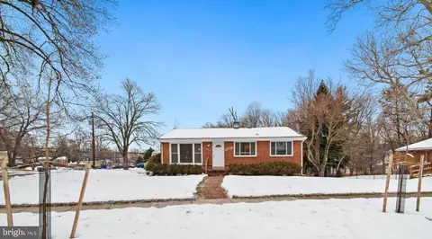 11709 Mentone Rd, Silver Spring, MD 20906 photo 2