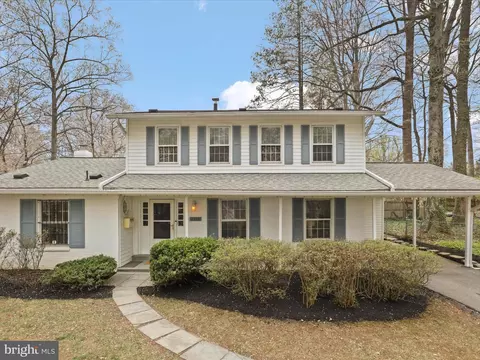 4800 Rim Rock Rd, Rockville, MD 20853