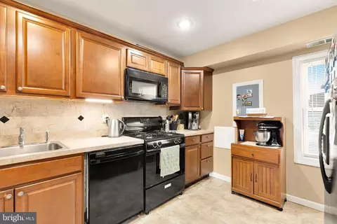 Kitchen - 3313 Claridge Ct, Silver Spring, MD 20902 photo 1 of 2