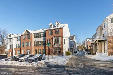 3567 Woodlake Dr #5, Silver Spring, MD 20904