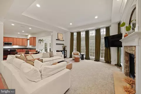 Living - 1507 Sandy Glenn Pl, Sandy Spring, MD 20860 photo 1 of 1