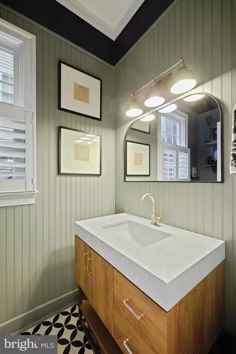Bath - 1507 Sandy Glenn Pl, Sandy Spring, MD 20860 photo 1 of 7