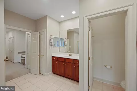 Entry Way - 1507 Sandy Glenn Pl, Sandy Spring, MD 20860 photo 8 of 8