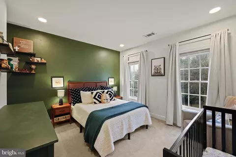 Bedroom - 1507 Sandy Glenn Pl, Sandy Spring, MD 20860 photo 5 of 11
