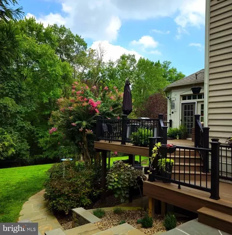 Exterior - 1507 Sandy Glenn Pl, Sandy Spring, MD 20860 photo 9 of 13