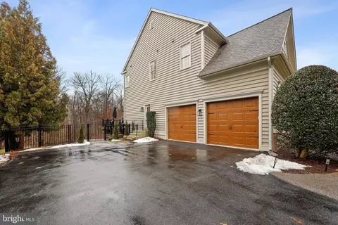 Exterior - 1507 Sandy Glenn Pl, Sandy Spring, MD 20860 photo 4 of 13